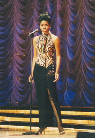 TALENT WINNER, Pam Mckelvey, Miss KS, performs "I Am Changing" at Miss America 1993 (3rd RU)
